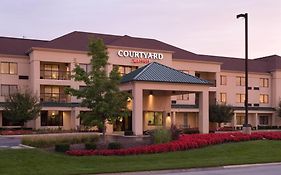 Courtyard By Marriott Hotel 4*